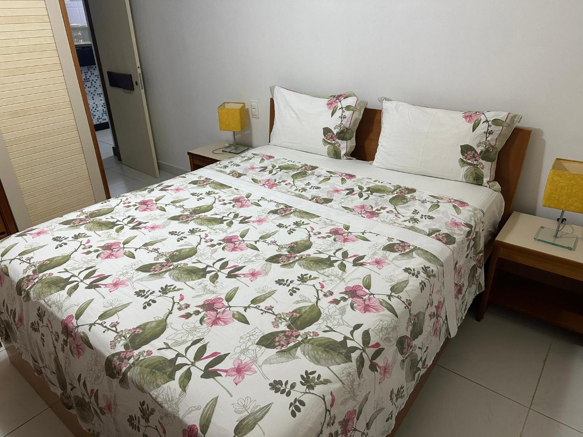Flat Guarajuba 4 Quartos Terreo A Beira Mar - Pe Na Areia - Governanca Com Arrumadeira E Wi Fi Inclusos Camassari Exterior foto