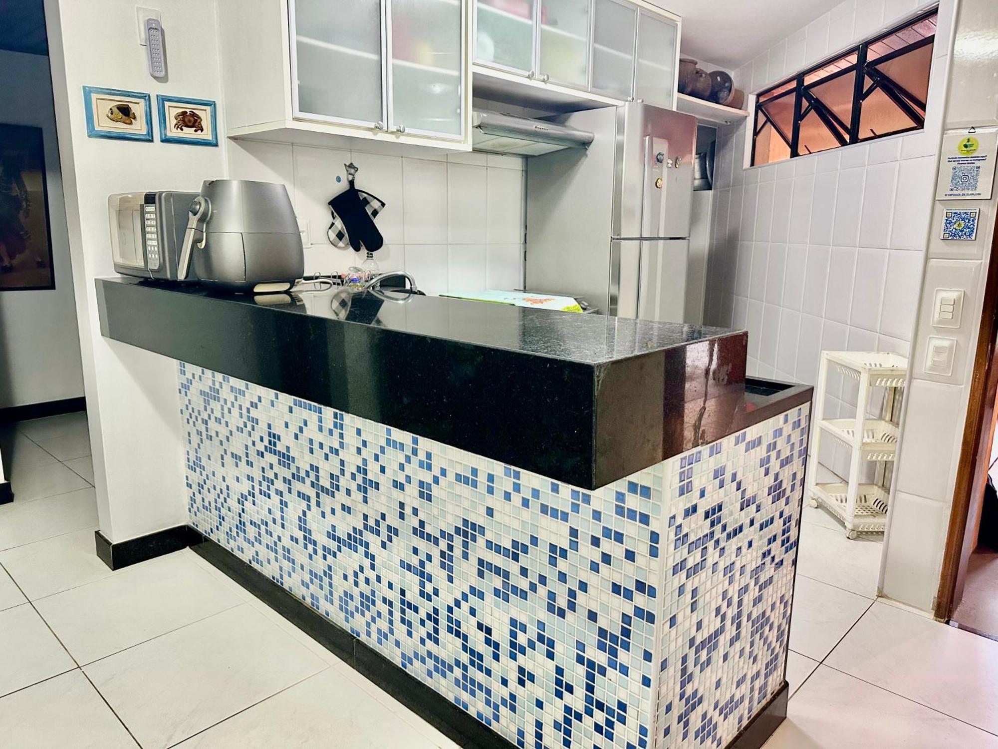 Flat Guarajuba 4 Quartos Terreo A Beira Mar - Pe Na Areia - Governanca Com Arrumadeira E Wi Fi Inclusos Camassari Exterior foto